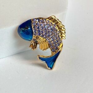 NEW Goldtone and Blue Fish Brooch